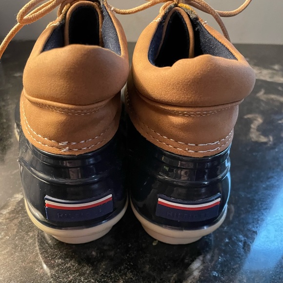 Tommy Hilfiger Cropped Rain Boot - Picture 5 of 6